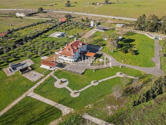 Solar transformado em boutique hotel em Alcains