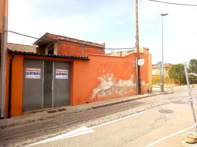 SOLAR URBANO CON ALMACEN GARAJE