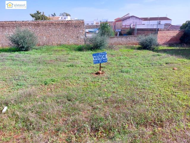 solar urbano centrico en venta en Gerena