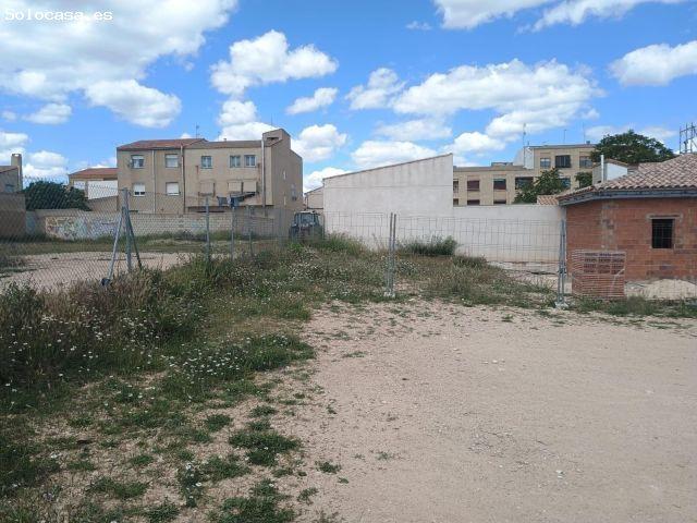 Solar urbano de 1.094 m2 en Alpera
