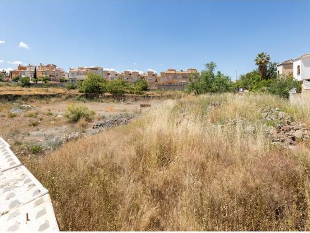 Solar urbano de casi 6000 m²