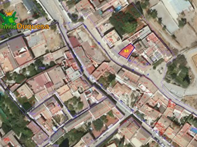Solar urbano en Albaycin, con vistas a la ALHAMBRA