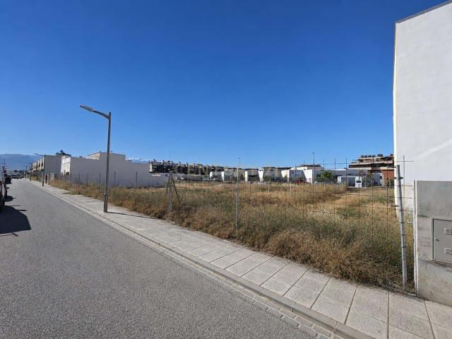 SOLAR URBANO EN EL VIAL DE CHURRIANA DE LA VEGA – UNA DE LAS ZONAS CON MÁS PROYECCIÓN DEL ÁREA METROPOLITANA DE GRANADA
