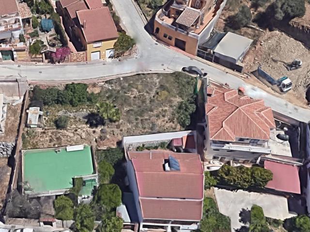 SOLAR URBANO EN FUENTE ALEGRE EL CHAPARRAL LOS MORALES