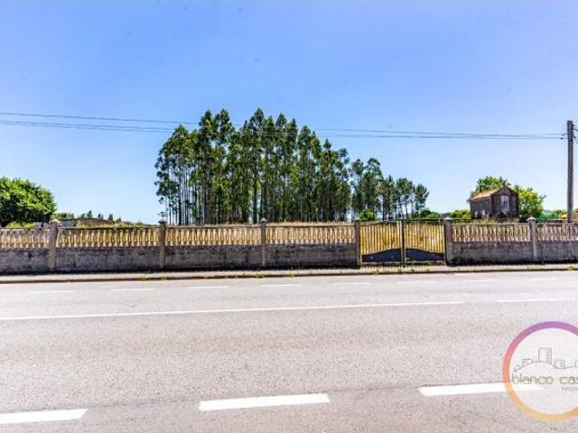 SOLAR URBANO en VENTA ? cerrado y con ? DOBLE ACCESO a 2,5 Km de Carballo A Coruña