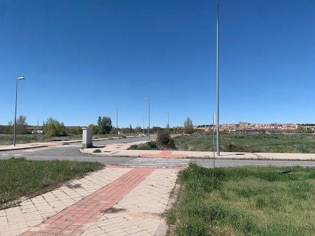 Solar urbano en venta. ÁVILA