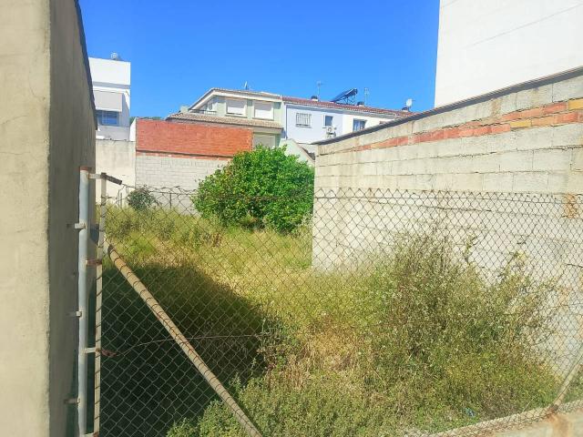 Solar urbano premium en Miramar Pueblo: Proyecto para 12 16 viviendas Baja + 4 alturas | Alta Rentabilidad