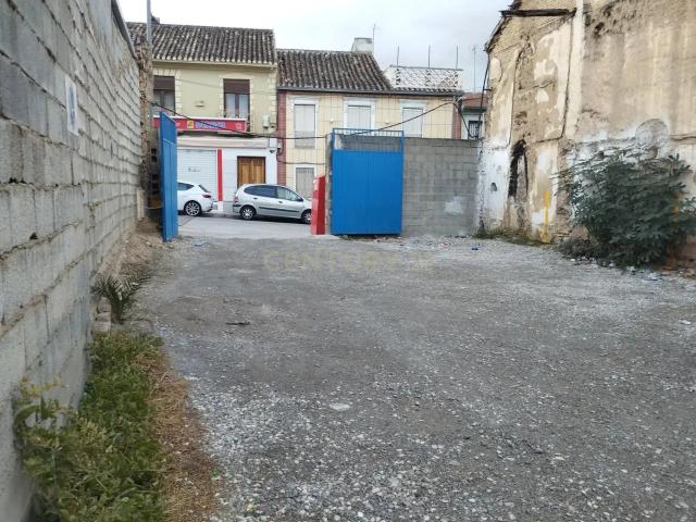 SOLAR URBANIZABLE EN ZONA CENTRO DE PINOS PUENTE