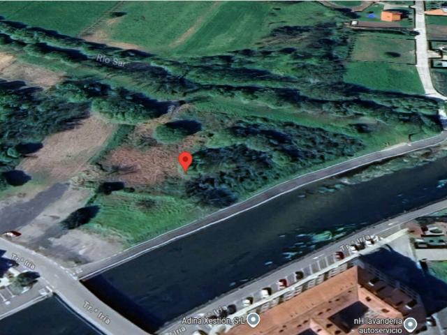 Solar urbanizable en Padrón: 1.094 m² de parcela y 3.804 m² de edificabilidad