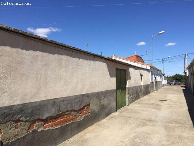 SOLAR VENTA ZONA LA ALBERCA