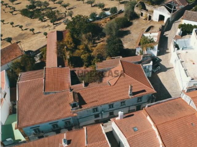 Solar Antigo em Cabeço de Vide para recuperar