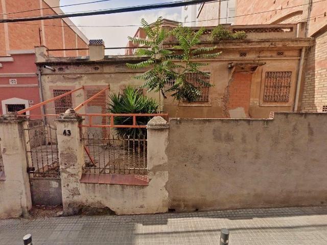 Solar edificable en el centro