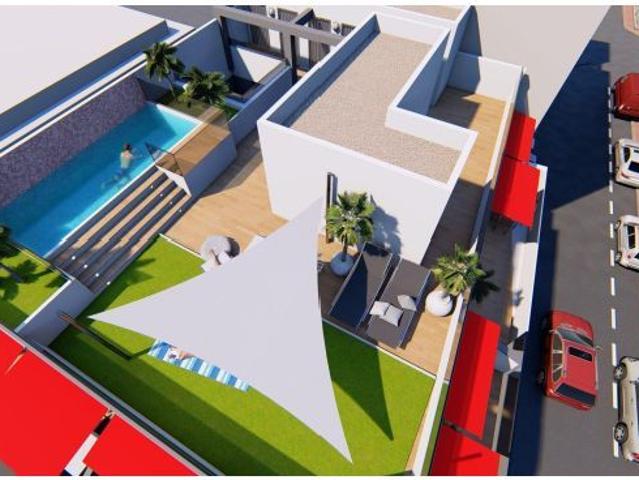 SOLAR EDIFICABLE EN ESQUINA