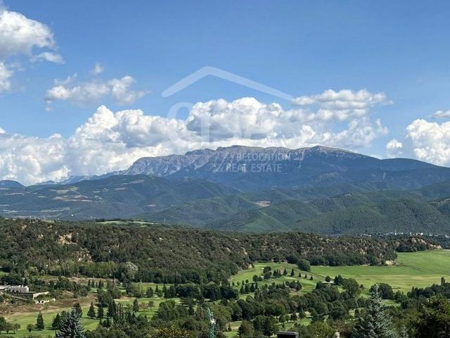 Solar en venta en urbanización Golf Aravell, Montferrer i Castellbó, de 1.094 m² por 245.000