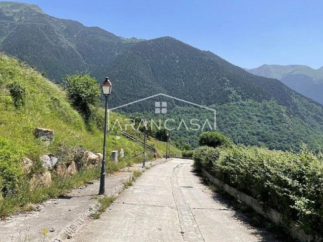 Solar en venta en Vielha e Mijaran, de 400 m² por 198.000