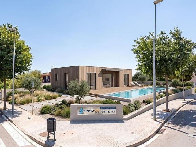 Solar en venta en Vilanova i La Geltrú, de 444 m² por 140.000