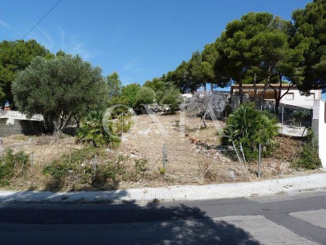 Solar en venta en calle Orquídea, Cunit, de 852 m² por 59.000