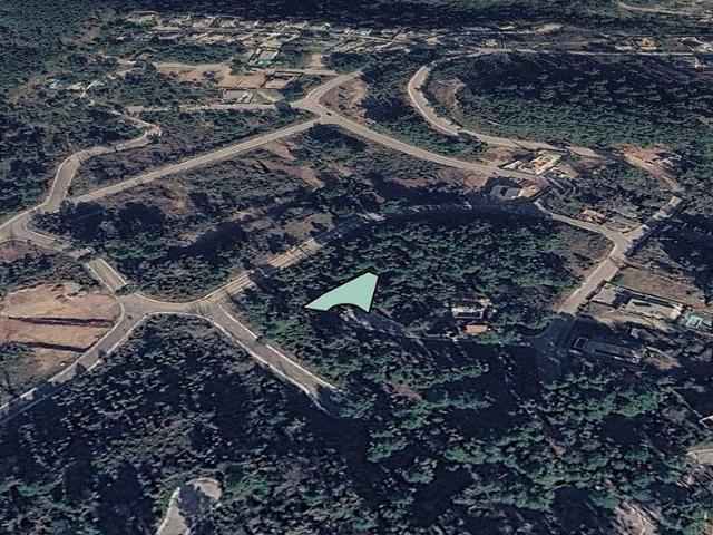 Solar en venta en avenida De Can Montmany, Corbera de Llobregat, de 1.337 m² por 65.600