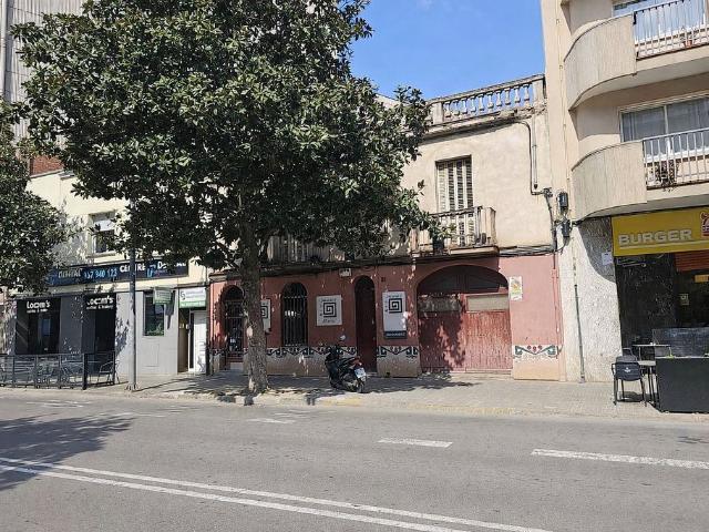 Solar en venta en avenida De Jacquard, Terrassa, de 448 m² por 550.000