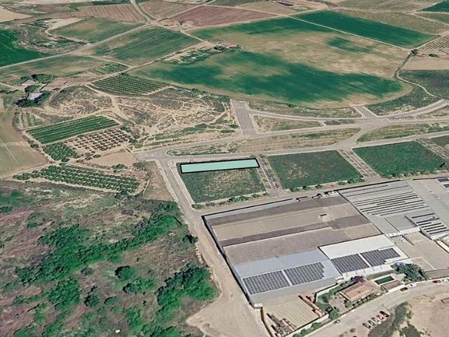 Solar en venta en avenida De Valmanya, Alcarràs, de 2.070 m² por 97.800