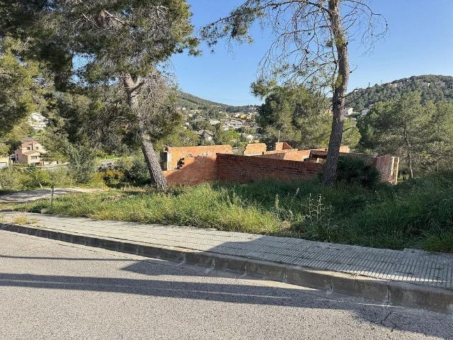 Solar en venta en Canyelles, de 770 m² por 126.000