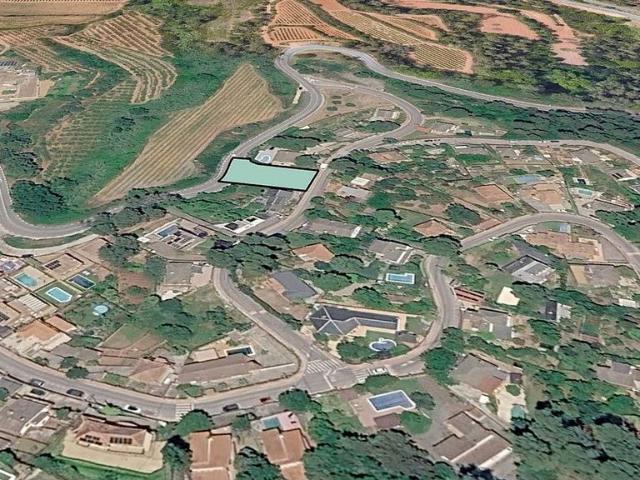 Solar en venta en calle Taió, Castellví de Rosanes, de 597 m² por 80.500