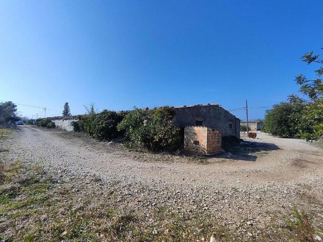 Solar en venta en calle Tv, Ulldecona, de 40.113 m² por 180.000