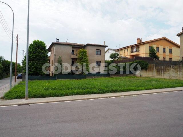 Solar en venta en calle D'anselm Clavé, Roda de Ter, de 515 m² por 99.000