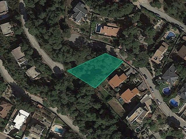 Solar en venta en calle De Tomàs Guerrero, Corbera de Llobregat, de 344 m² por 57.500