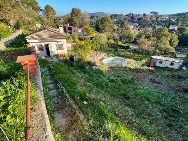 Solar en venta en calle De Vic, Vacarisses, de 330 m² por 80.000