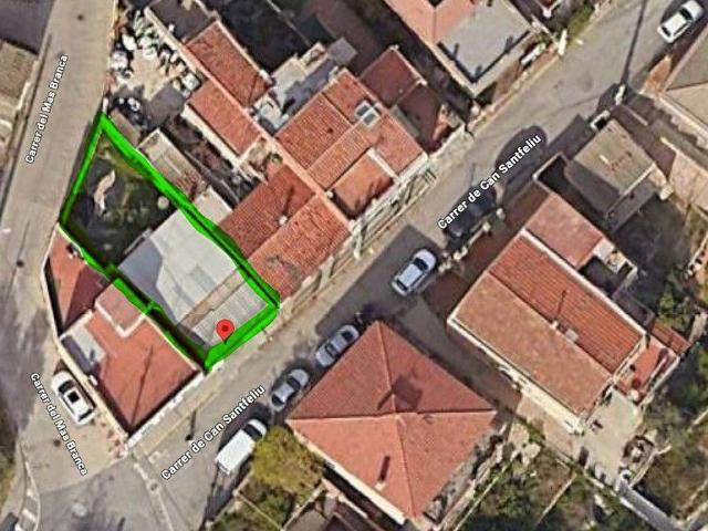 Solar en venta en calle De Can Santfeliu, Terrassa, de 160 m² por 30.000