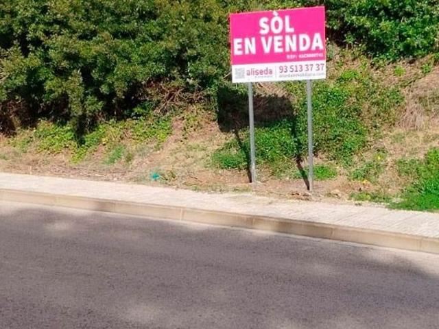 Solar en venta en calle De la Font, Santa Susanna, de 3.103 m² por 207.000