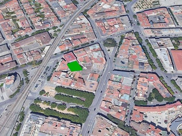 Solar en venta en calle De Santa Eugènia, Girona, de 253 m² por 8.100