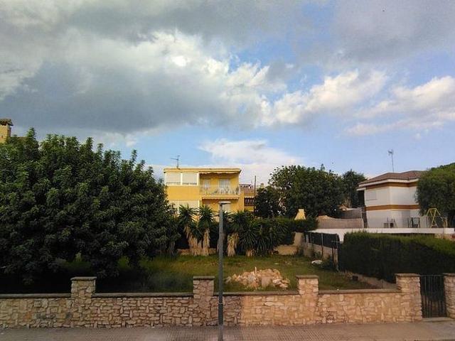 Solar en venta en calle Del Crisantem, Torredembarra, de 175 m² por 135.000