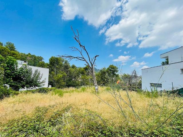 Solar en venta en calle Del Xarel·Lo, Corbera de Llobregat, de 661 m² por 90.000