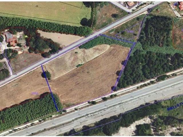 Solar en venta en calle Joan Maragall, Riells i Viabrea, de 175 m² por 199.000