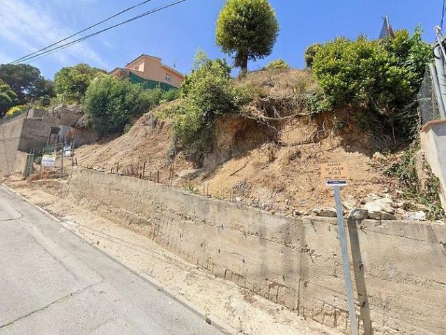 Solar en venta en calle Joan Miró i Ferrà, Argentona, de 240 m² por 65.000
