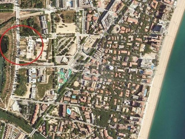 Terreno en venta en Castell Platja d´Aro, de 566 m² por 630.000