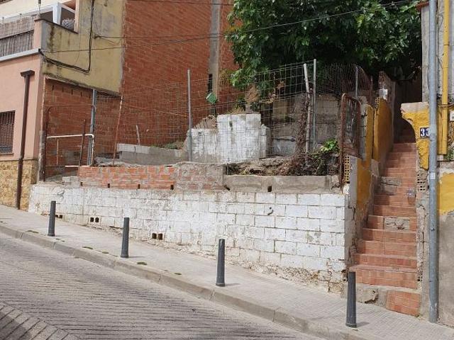 Solar en venta en calle Menéndez y Pelayo, Santa Coloma de Gramanet, de 240 m² por 100.000