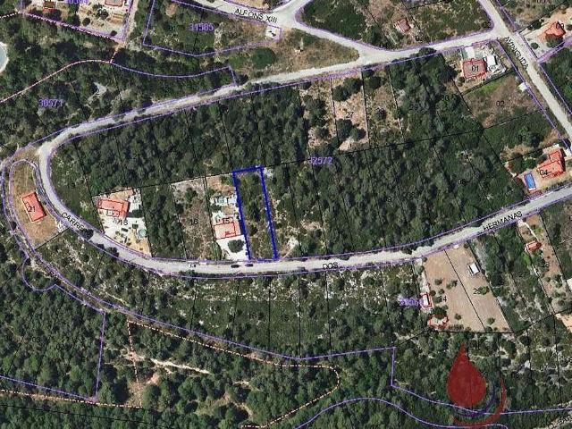 Solar en venta en calle, Querol, de 1.000 m² por 12.000