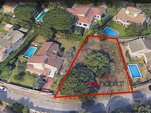 Solar en venta en Calonge, de 1.140 m² por 255.000