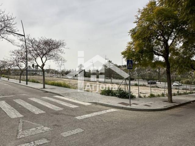 Solar en venta en Lucena