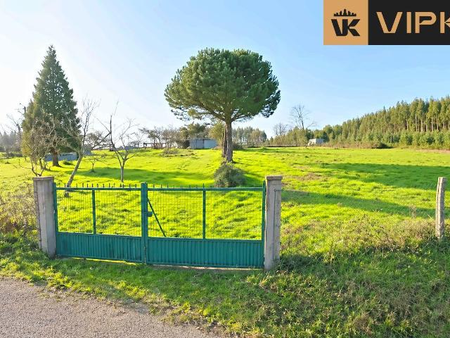 Solar en venta en Oroso La Coruña