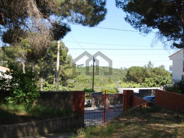 Solar en venta en Rubí, de 970 m² por 160.000