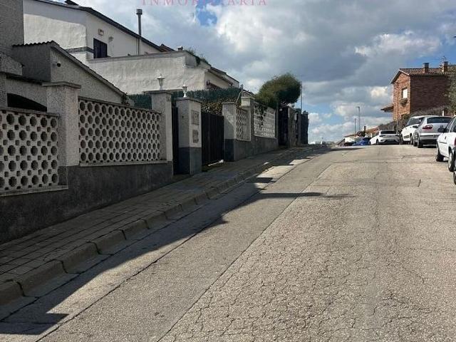 Solar en venta en Santa Perpètua de Mogoda, de 579 m² por 379.900