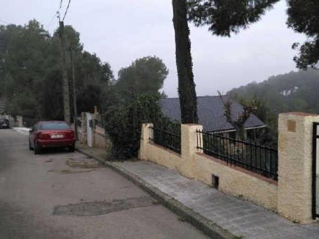 SOLAR EN VENDA A PIERA CAN CLARAMUNT