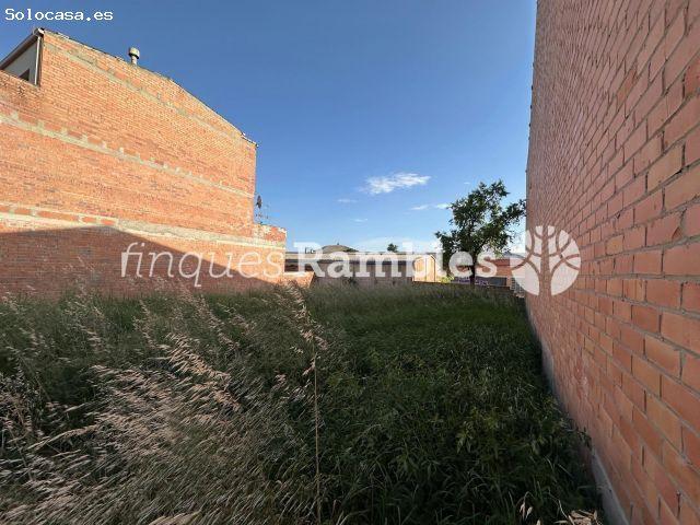 SOLAR EN VENDA AL PLA DE LA MASIA DÒDENA