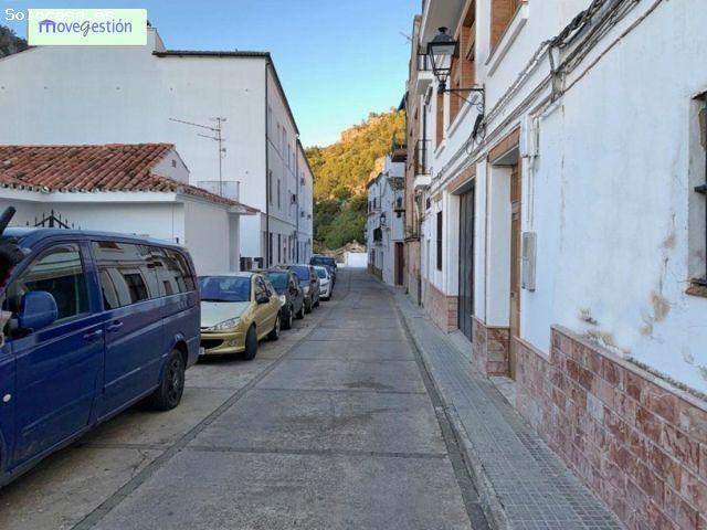 SOLAR EN ZONA CONVENTO