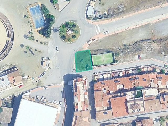 Solar en C/ Andrés Segovia