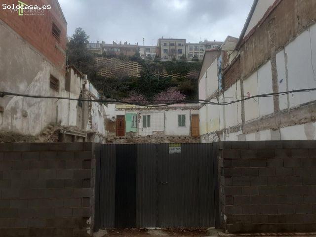SOLAR EN EL BARRIO DE SAN JULIÁN